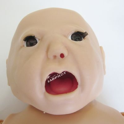 Advanced PVC Manikin for Full-functional Pediatric CPR and Infant Nursing Simulation